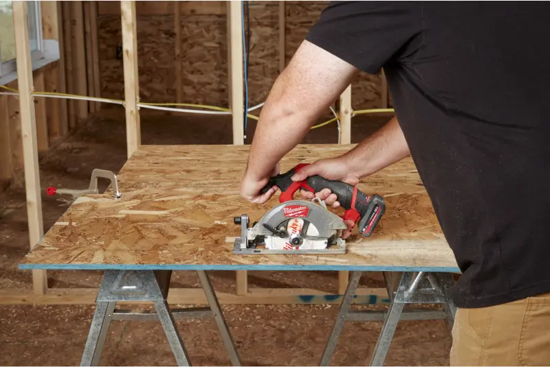 Aku kotoučová pila 140 mm Milwaukee M12 FCS442-502X (5,0 Ah) (MI4933493489)